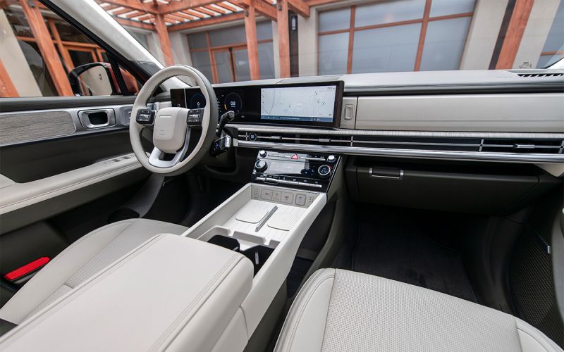 
            «Готовимся к ажиотажному спросу». Дилеры изменили цены на BMW, Audi и Kia
        