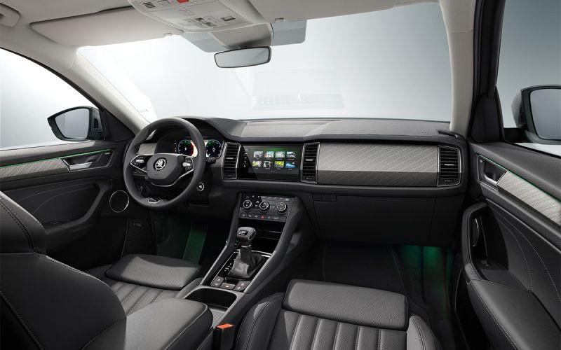 
            «Готовимся к ажиотажному спросу». Дилеры изменили цены на BMW, Audi и Kia
        