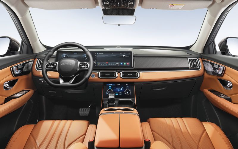 
            Jetour X70 Plus получил рестайлинг в Китае. Он продается в России
        