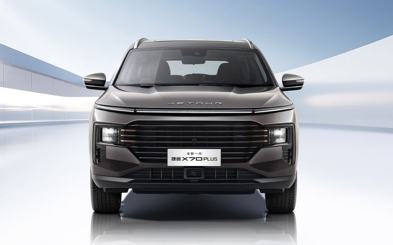 
            Jetour X70 Plus получил рестайлинг в Китае. Он продается в России
        