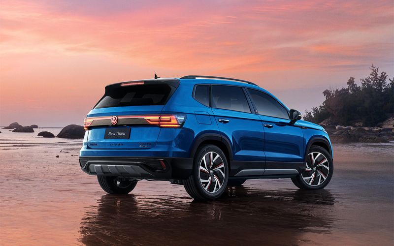 
            От iCar 03 до Mercedes E-Class. Названы цены на автоновинки для России
        