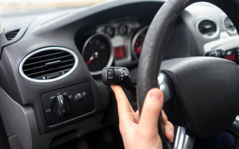 
            Почему не работают поворотники и что с этим делать. Советы эксперта
        