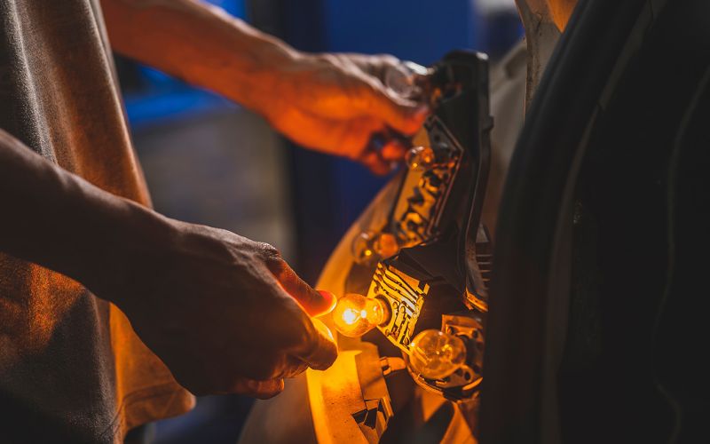 
            Почему не работают поворотники и что с этим делать. Советы эксперта
        