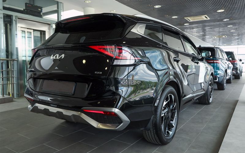 
            Рост цен и падение продаж. Чем повышение ставки ЦБ грозит авторынку
        