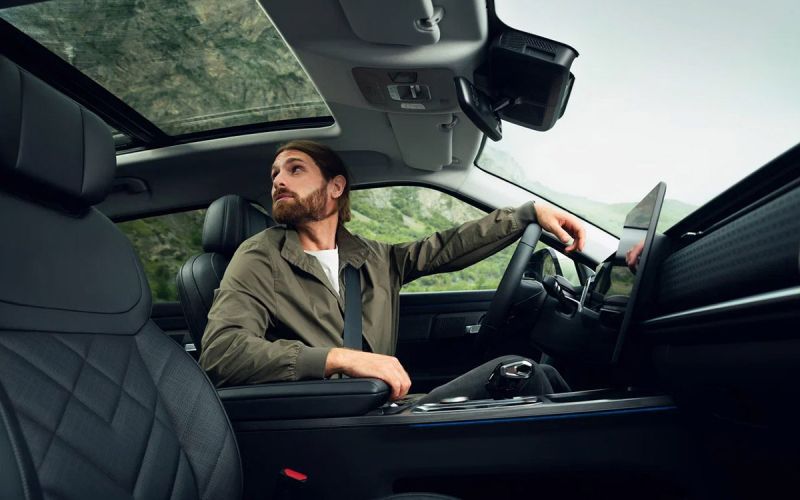 
            С дырочкой в левом боку. Тест-драйв кроссовера Jaecoo J7
        