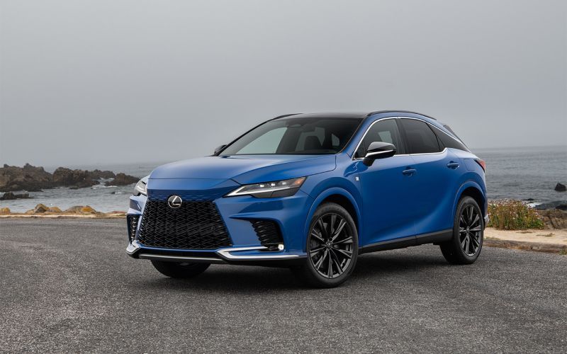 С гарантией, но без поддержки: в Россию прибыли новые BMW, Audi и Volvo