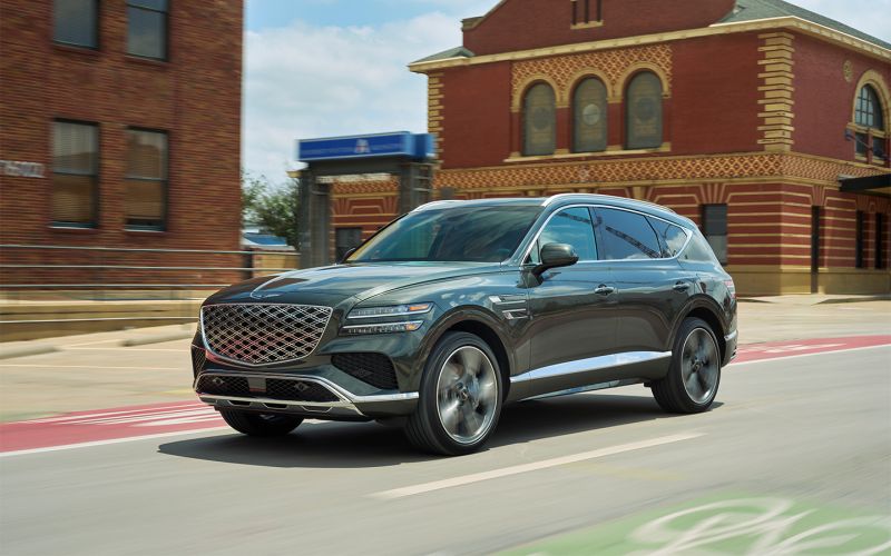 С гарантией, но без поддержки: в Россию прибыли новые BMW, Audi и Volvo