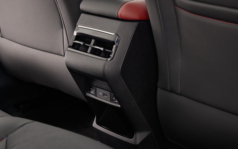 
            Точка отсчета. Тест-драйв Geely Coolray
        