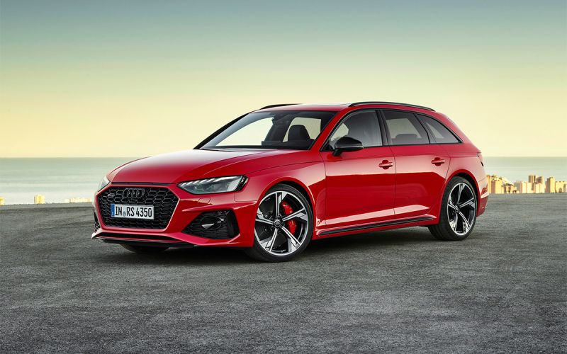 
            Универсалы Audi: история, подборка с фото и характеристиками
        