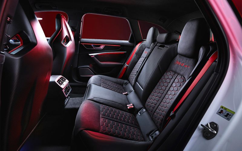 
            Универсалы Audi: история, подборка с фото и характеристиками
        