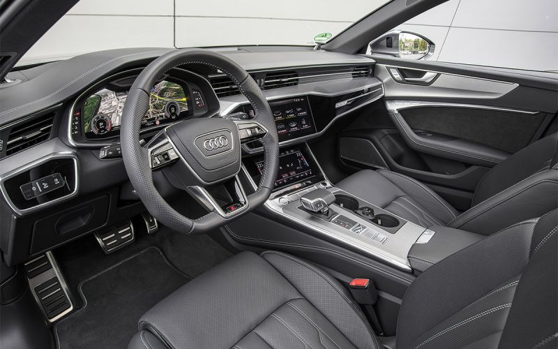 
            Универсалы Audi: история, подборка с фото и характеристиками
        