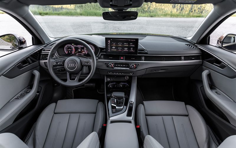 
            Универсалы Audi: история, подборка с фото и характеристиками
        