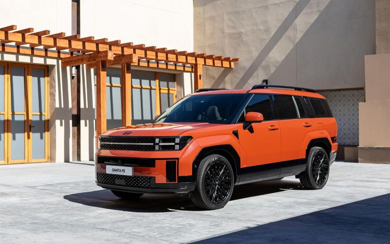 
            В России начались продажи топовой версии нового Hyundai Santa Fe
        