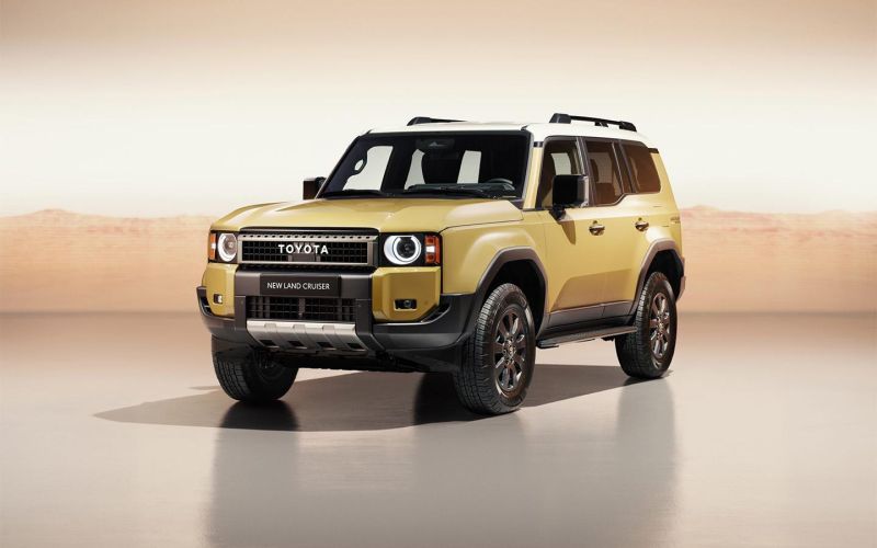 
            В Россию привезли новый Toyota Land Cruiser Prado: подробности и цены
        