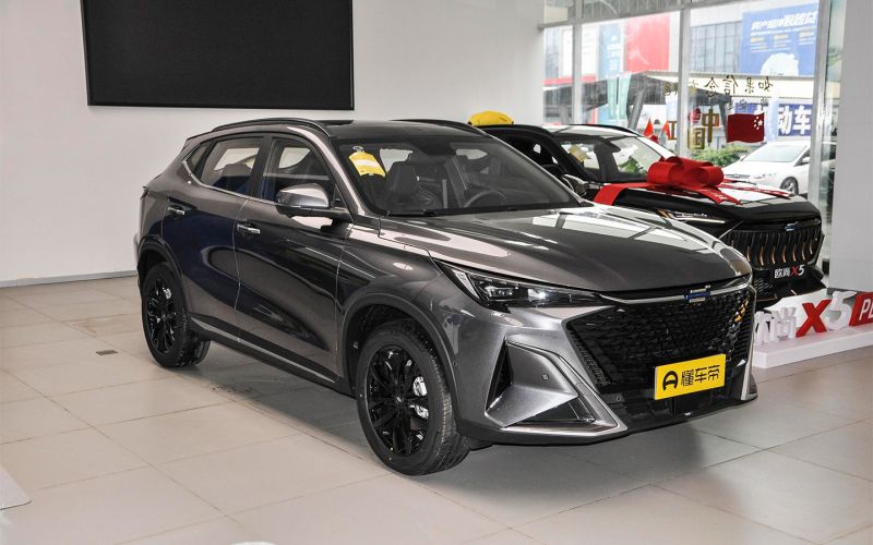 
            Власти раскрыли планы по выпуску машин Volga. Каким будет кроссовер К30
        