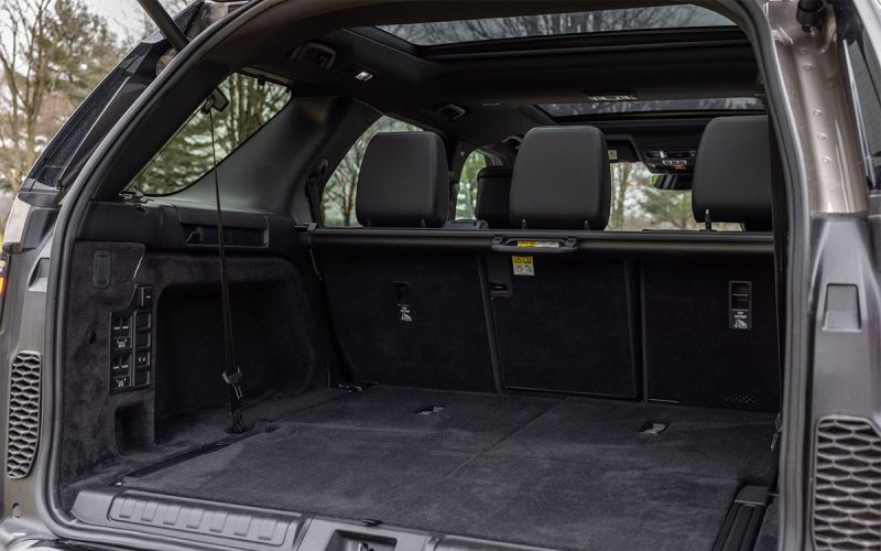 Дилер привез в Россию обновленный Land Rover Discovery за ₽9 млн