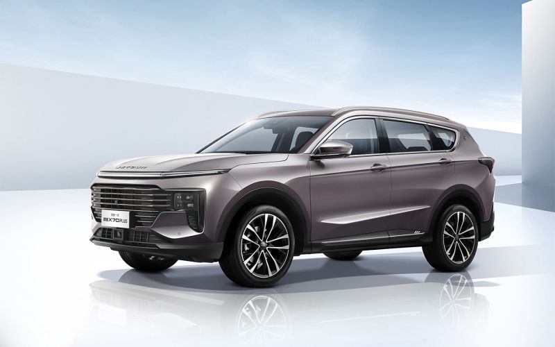 
            Дилеры решили привезти в Россию новые BMW X3 и Audi A5. Что еще ждать
        