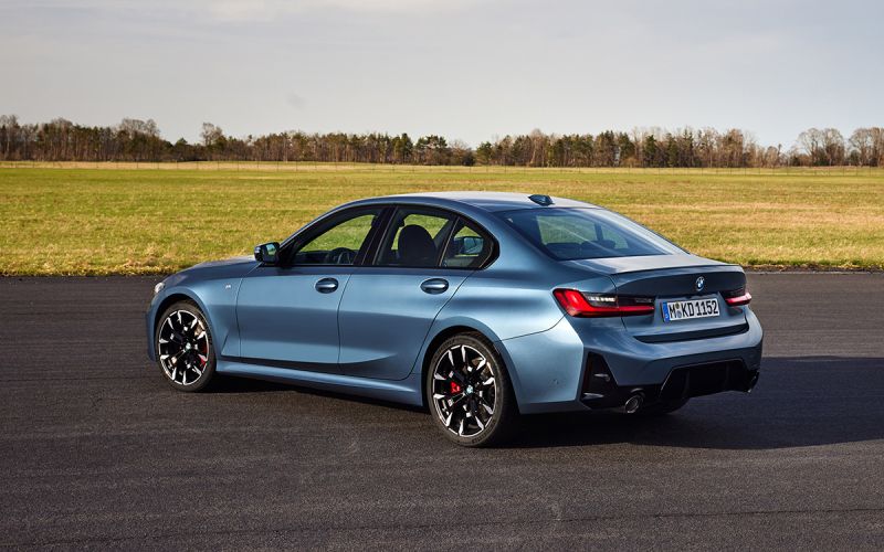 
            Дилеры решили привезти в Россию новые BMW X3 и Audi A5. Что еще ждать
        