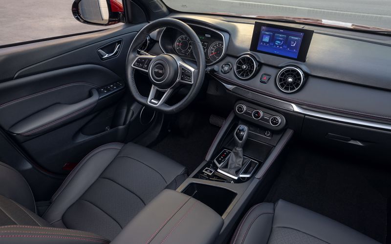 Dongfeng назвал российские цены на доступный кроссовер DFSK 500