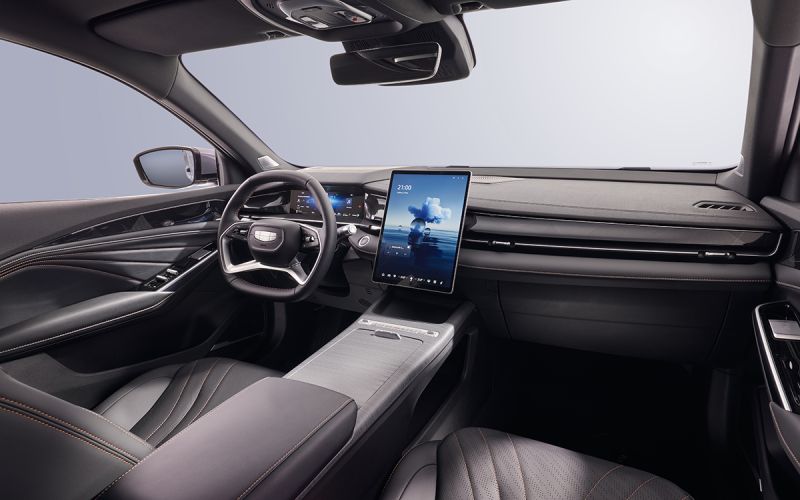 
            Geely объявил о старте продаж седана Preface в России
        