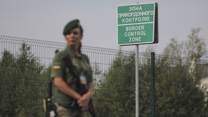 Нацбанк Украины: в два ближайших года страну покинут 700 тысяч человек