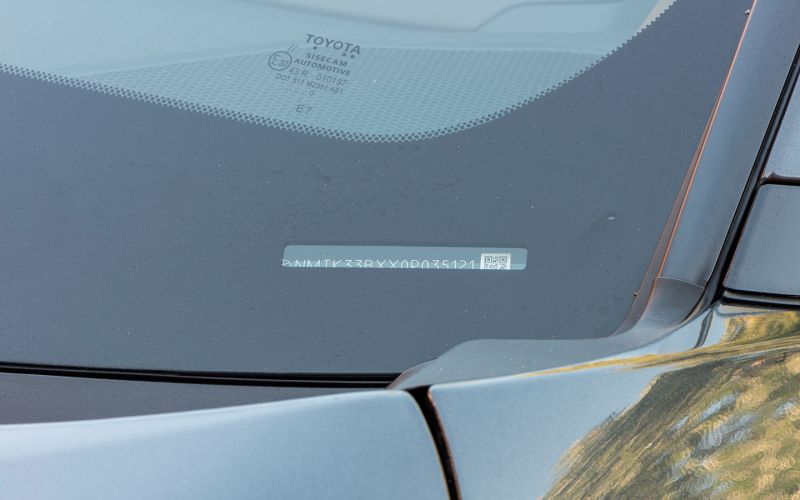 
            Угон машины по VIN: в зону риска попали автомобили со смарт-ключами
        