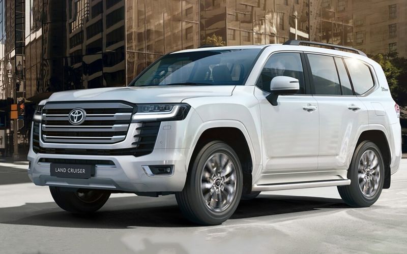 В Россию привезли новые Toyota Land Cruiser, BMW X1 и Aito M9. Цены