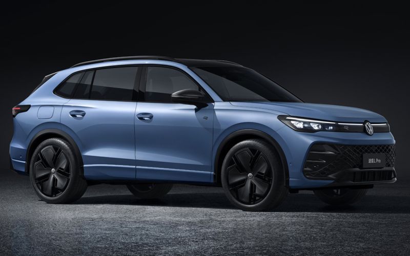 В Россию привезли новые Toyota Land Cruiser, BMW X1 и Aito M9. Цены