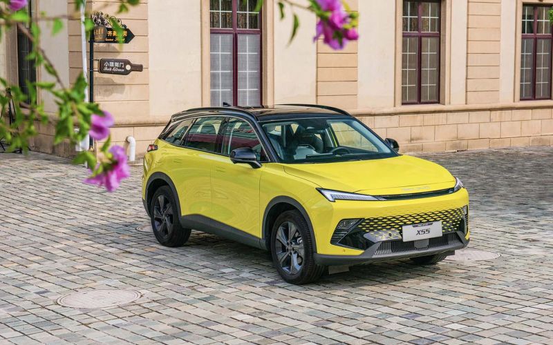 
            7 новых кроссоверов по цене Lada Aura: модели, комплектации, фото
        