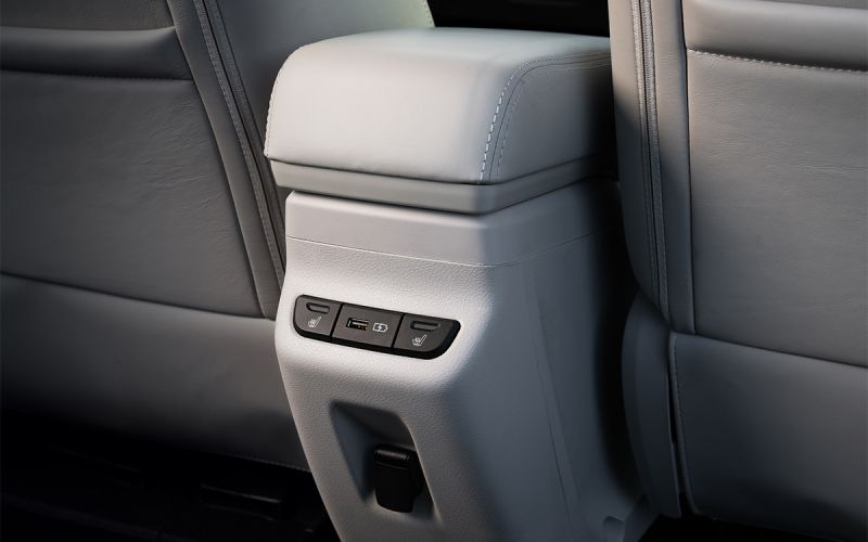 10 неудобных вопросов к Lada Aura. Вы спрашивали — АвтоВАЗ ответил