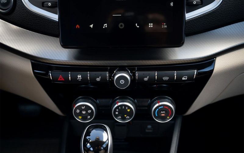 АвтоВАЗ начал продавать обновленную Lada Vesta с российской ESC