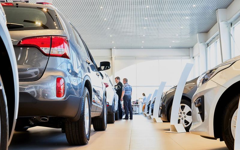 
            «Без новогодних скидок»: машины в России к концу года снова подорожают
        