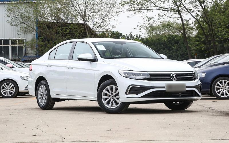 
            Бюджетно «параллельные»: 5 новых дешевых иномарок на российском рынке
        