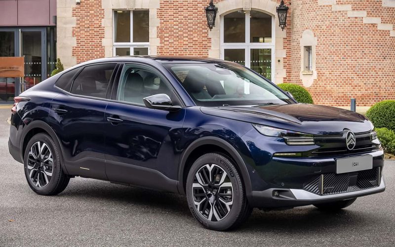 
            Самые яркие новинки автосалона в Париже. Какие модели привезут в Россию
        