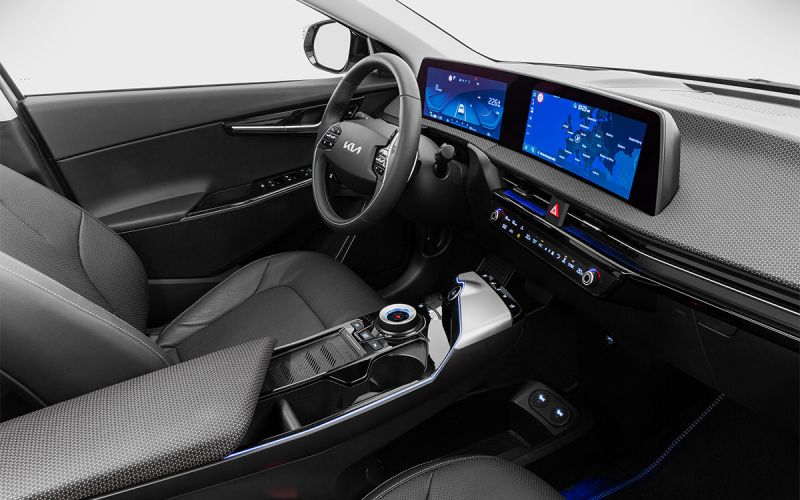 В Россию прибыл электрический кроссовер Kia. Он заряжается за 18 минут