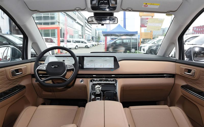 7 новинок от JAC в России. Китайцы поделились планами на 2025 год