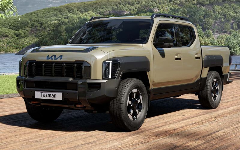 Автопилот Lada, новинки КНР, закрытие заводов и рост авторынка: итоги