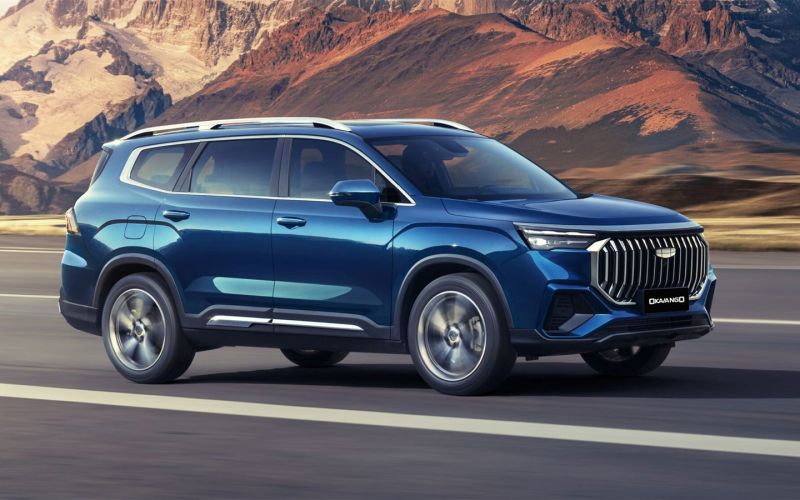 Автопилот Lada, новинки КНР, закрытие заводов и рост авторынка: итоги