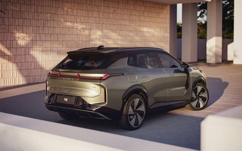 
            Lynk & Co пришел в Россию через производителя смартфонов. Есть и гарантия
        