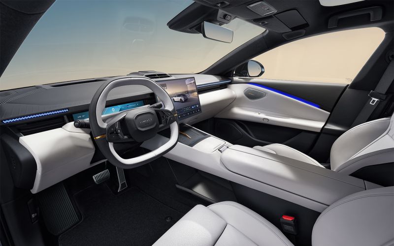 
            Lynk & Co пришел в Россию через производителя смартфонов. Есть и гарантия
        