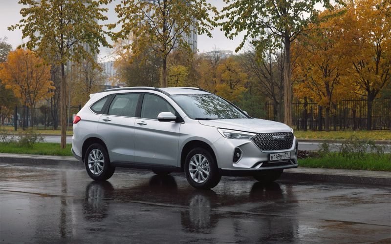 «Китайцы» против Lada. Какие автомобили покупали в России в 2024 году