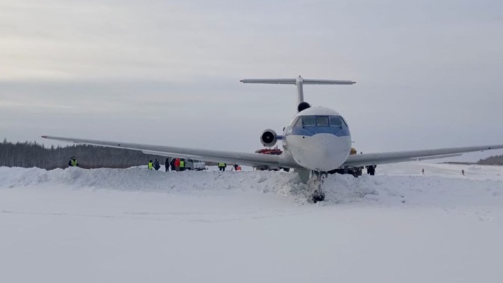 В Росавиации прокомментировали выкатывание Як-40 в Олекминске - Новости на Вести.ru