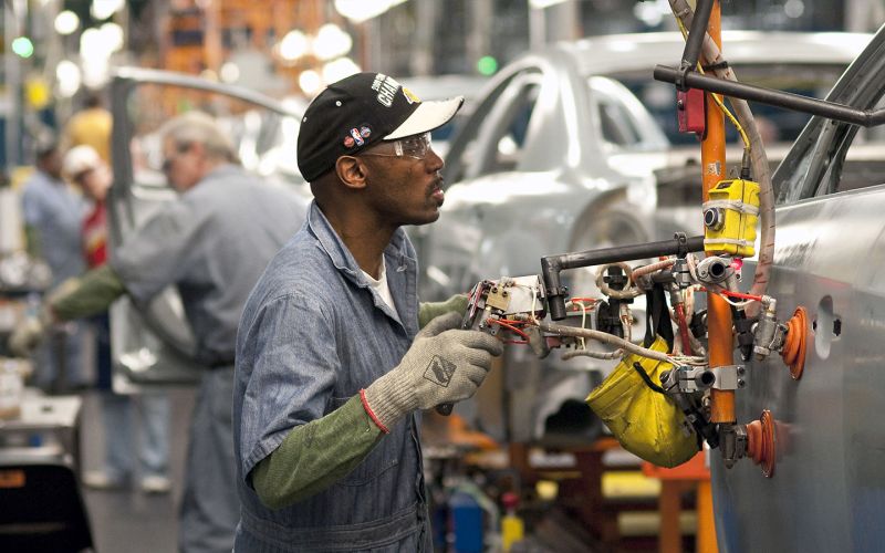 Автопрому грозит грандиозный кризис. При чем тут Трамп