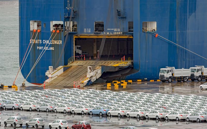 Автопрому грозит грандиозный кризис. При чем тут Трамп