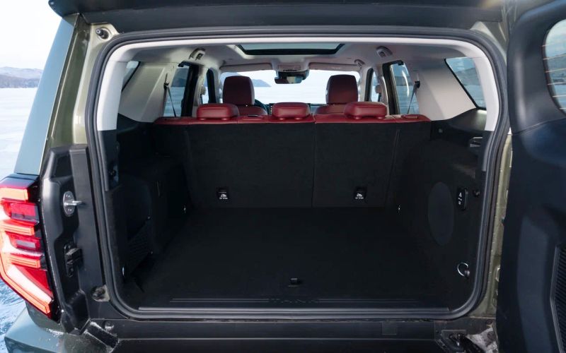 
            Экстремальный тест нового Tank 400. Сумеет ли он победить Land Cruiser
        