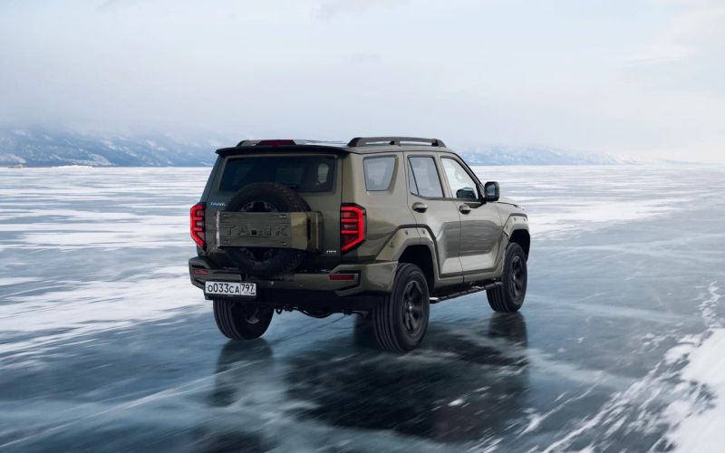 
            Экстремальный тест нового Tank 400. Сумеет ли он победить Land Cruiser
        