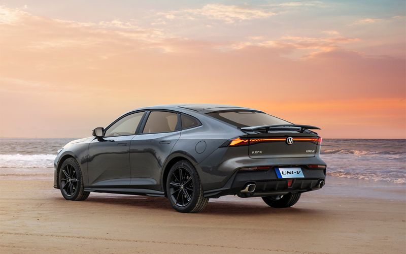 
            Как подорожал Changan Uni-V со старта продаж в России. Актуальные цены
        