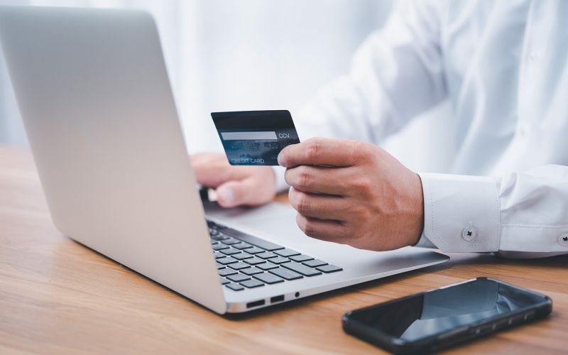 
            Мы купили автомобиль на маркетплейсе. Как это работает
        