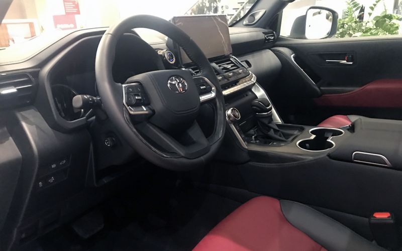 Новые автомобили Toyota, которые можно купить с гарантией. Топ-6 моделей