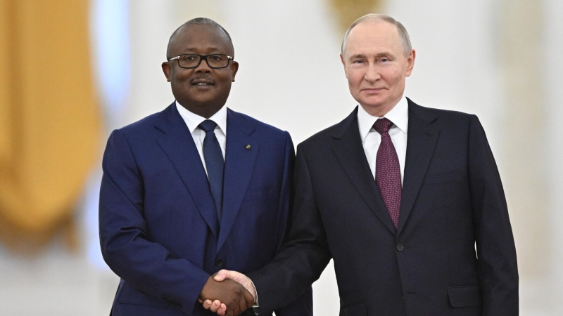 Путин лично проводил президента Гвинеи-Бисау